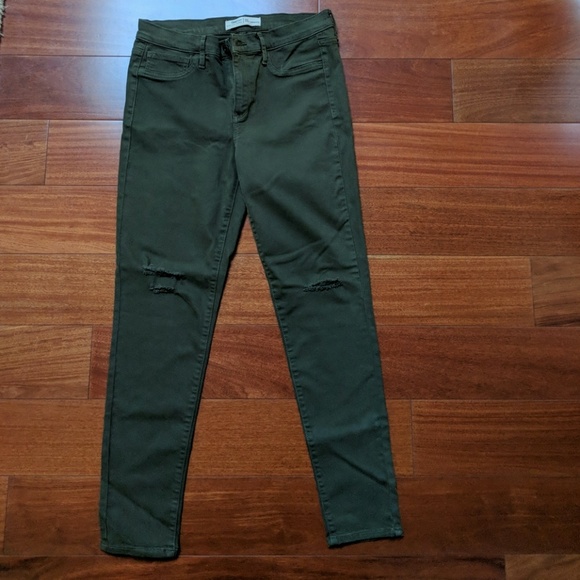 GAP Pants - NWOT Olive green jean leggings
